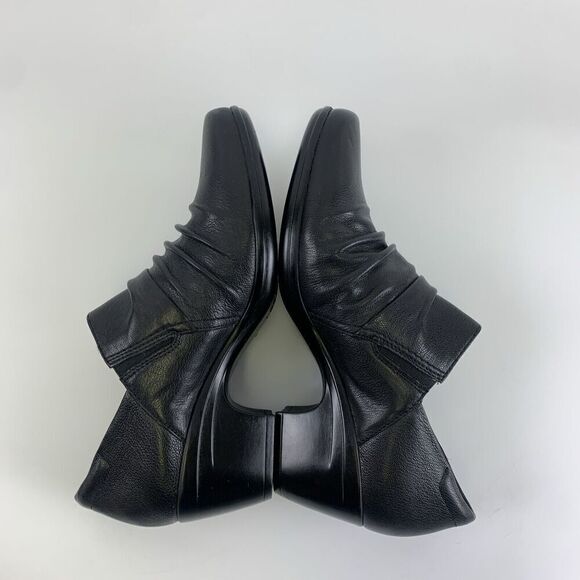 Clarks Emily Cove Pump Black Leather Slip On Low Heel Ruched Round Womens 9.5 - Picture 9 of 13